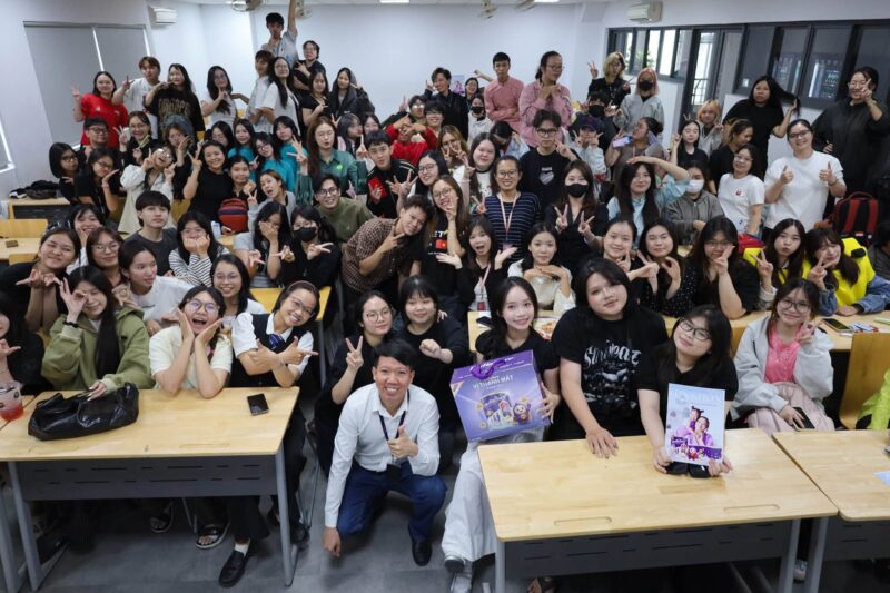 Chuyến đò đầu tiên: Giảng dạy IMC Văn Lang học kỳ 263