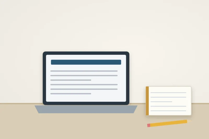 Minh họa máy tính xách tay mở bản nháp email cạnh sổ tay và bút chì