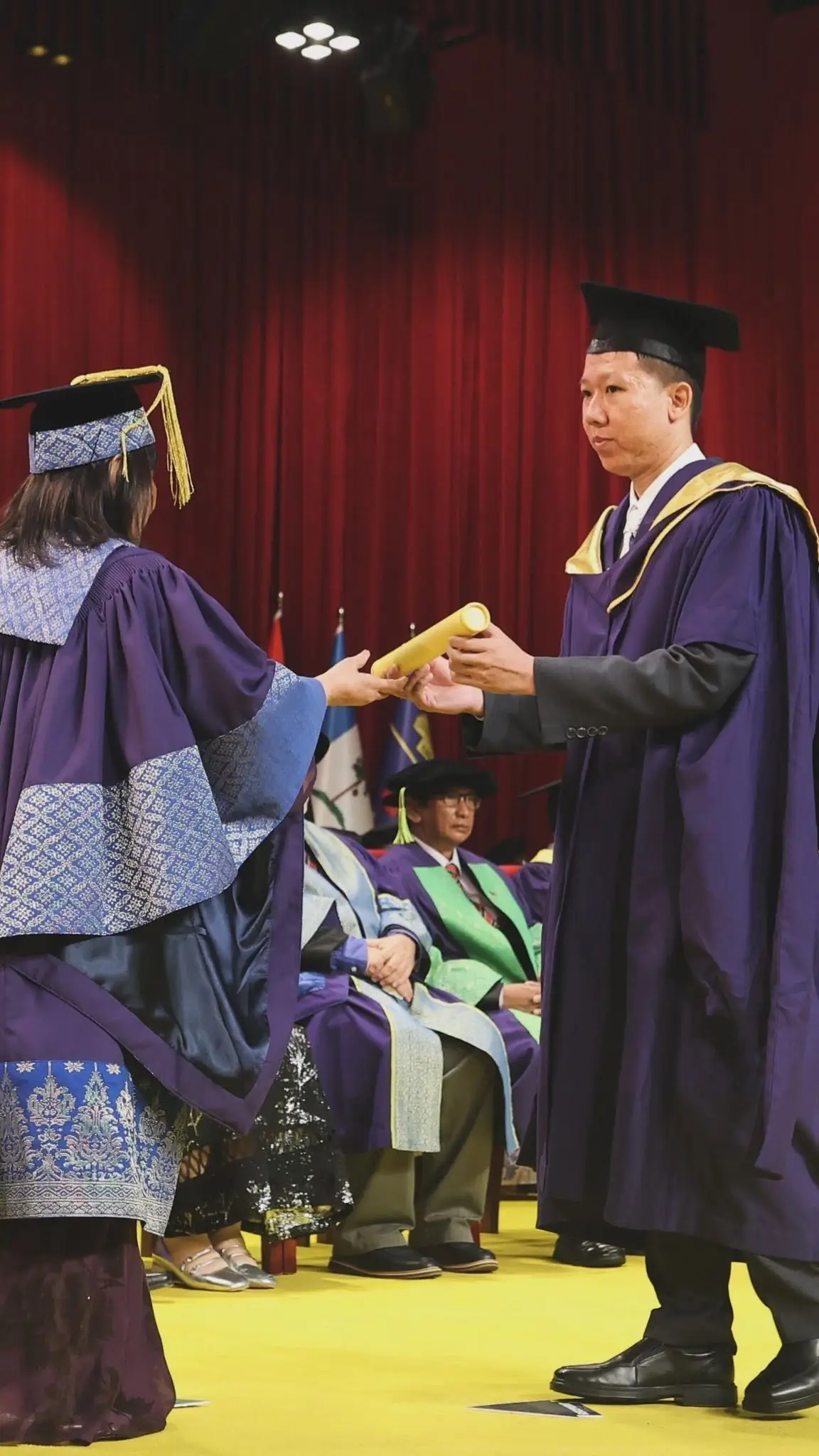 Dy Khoa receiving his Master of Science Communication and Public Engagement degree at Universiti Malaya